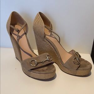 Gucci Wedge Platform Espadrilles tan suede 39 horsebit